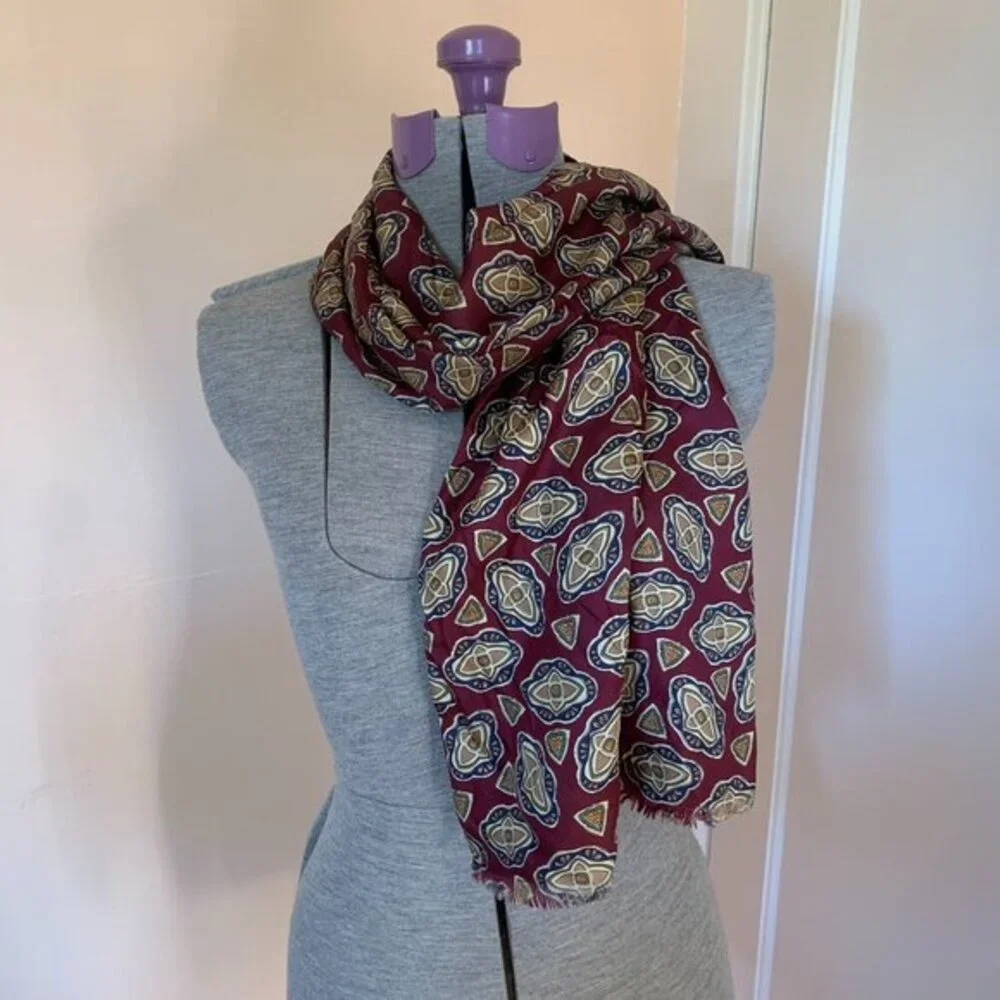 VTG Scarf Two Sided Reversible Silk‎ Wool Burgundy Made in Italy Fringe 52 x 12